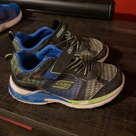 Toddler size 10 - Picture 1 of 2